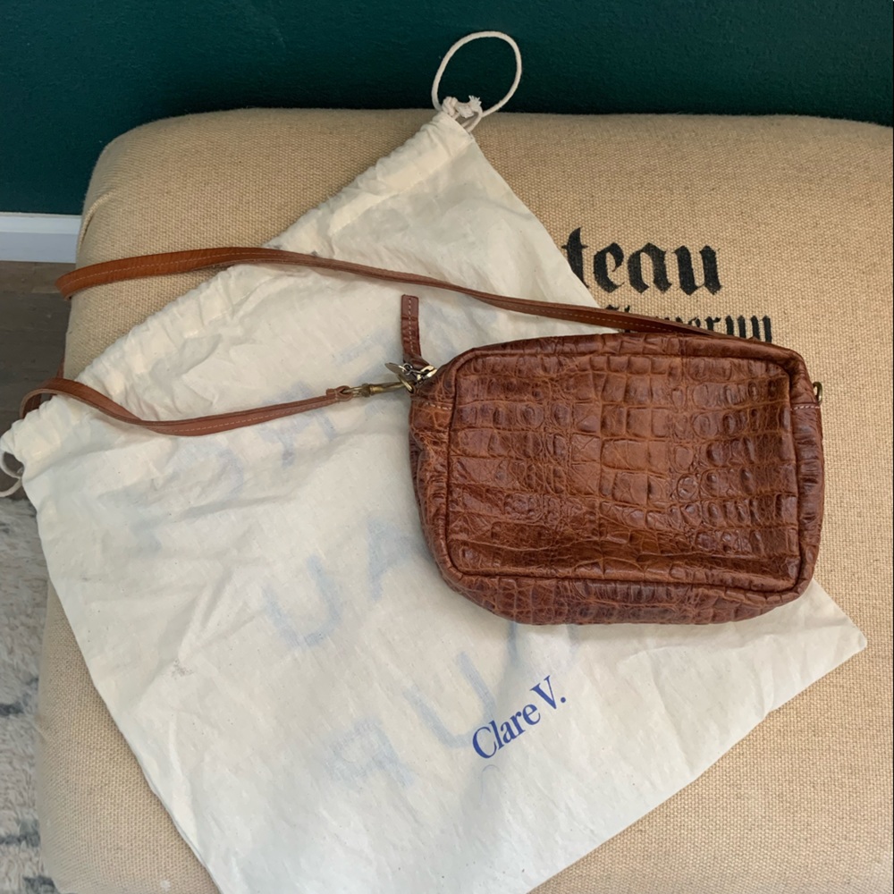Clare V. Midi Sac in Cognac (croc)